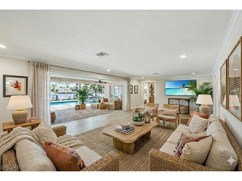 427 Nassau Court Marco Island FL 34145 225075990 image4