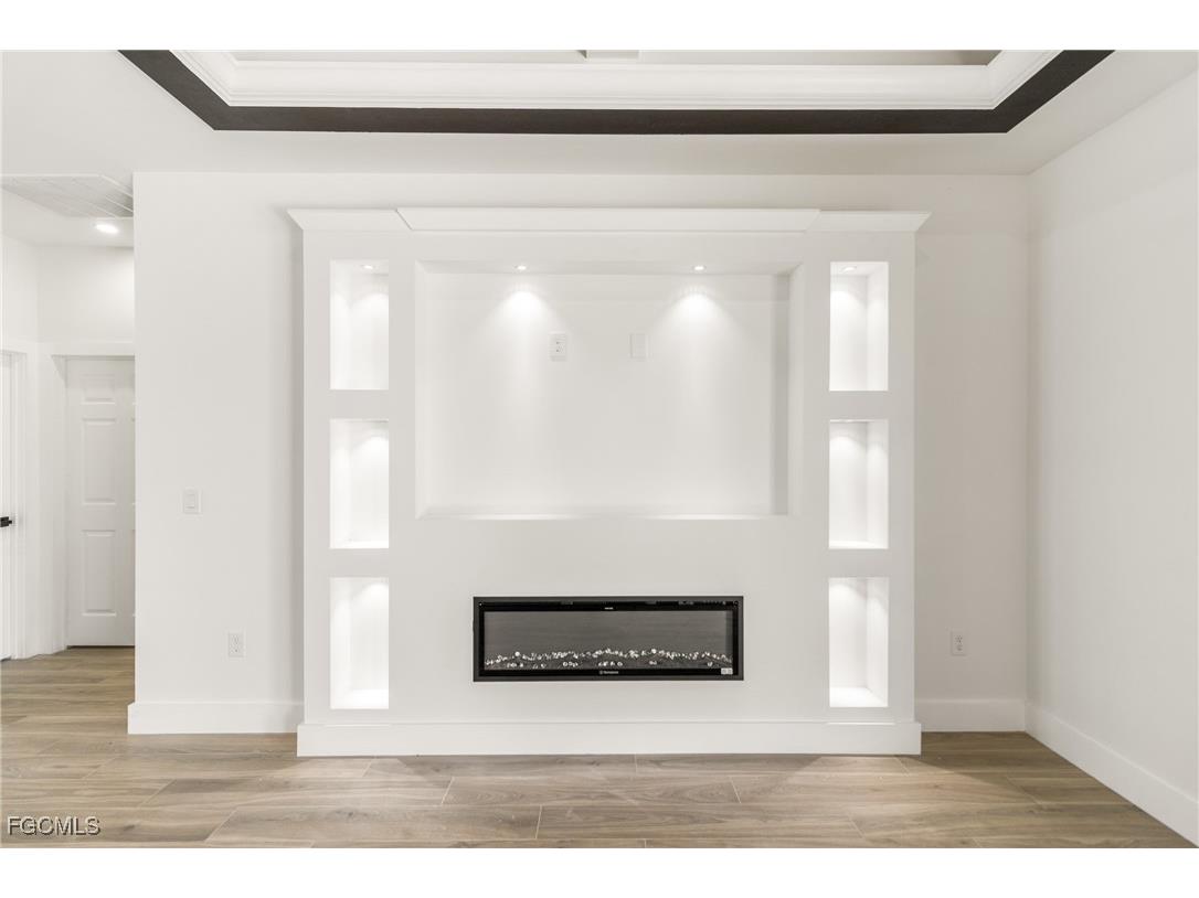 427 Petite Avenue Lehigh Acres FL 33974 2025015731 image10