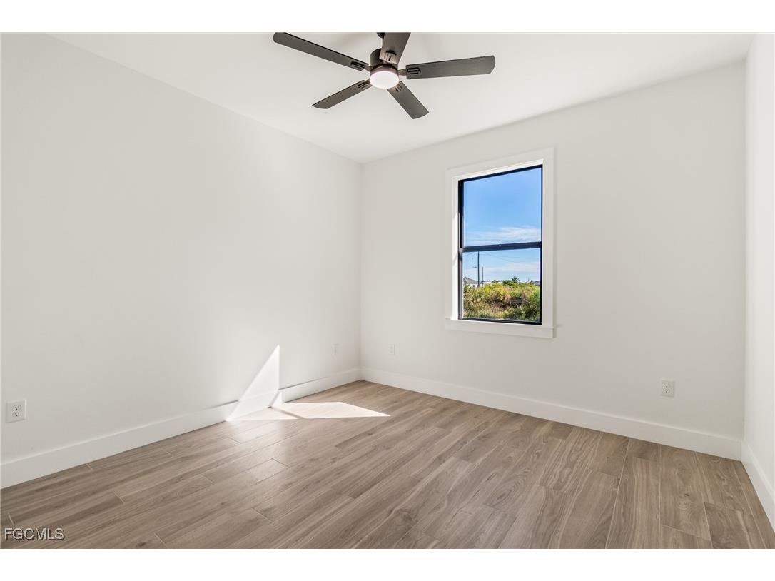 427 Petite Avenue Lehigh Acres FL 33974 2025015731 image32