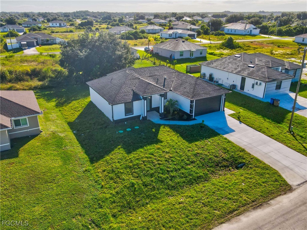 427 Petite Avenue Lehigh Acres FL 33974 2025015731 image47