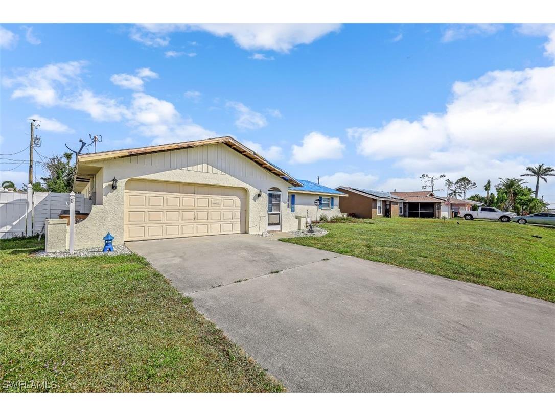 427 SW 37th Lane Cape Coral FL 33914 223016432 image1
