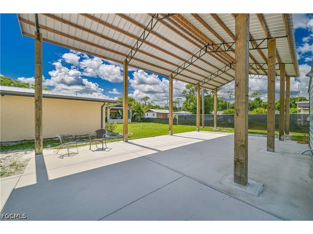 427 Stockton Street North Fort Myers FL 33903 2026027142 image13