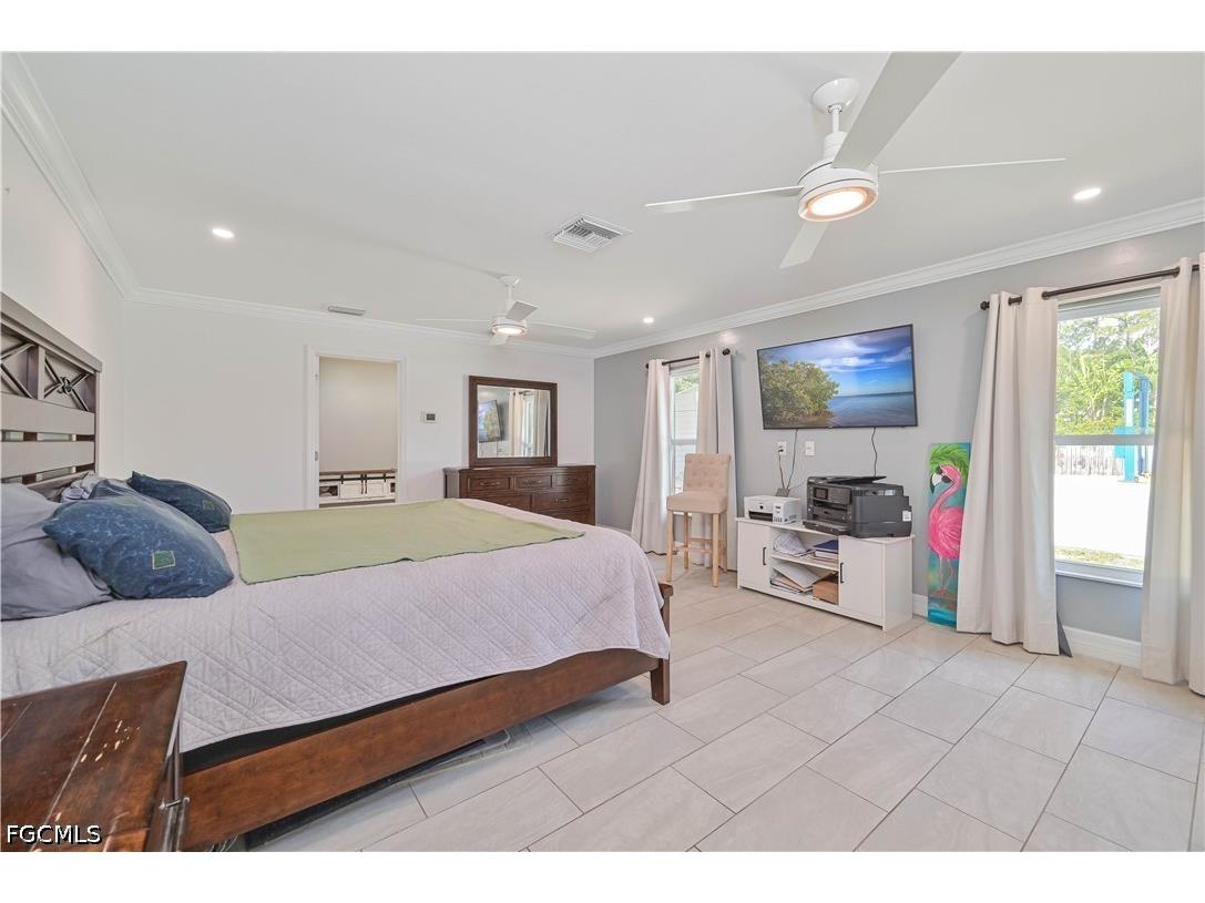 427 Stockton Street North Fort Myers FL 33903 2026027142 image36