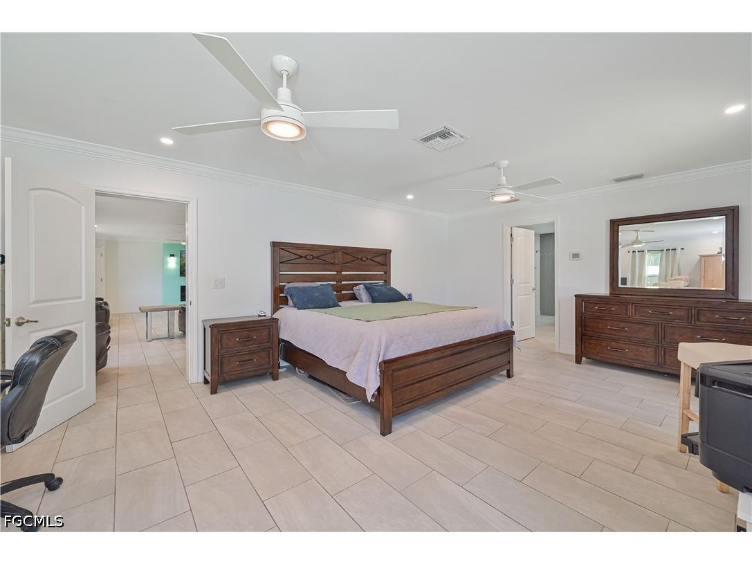 427 Stockton Street North Fort Myers FL 33903 2026027142 image37