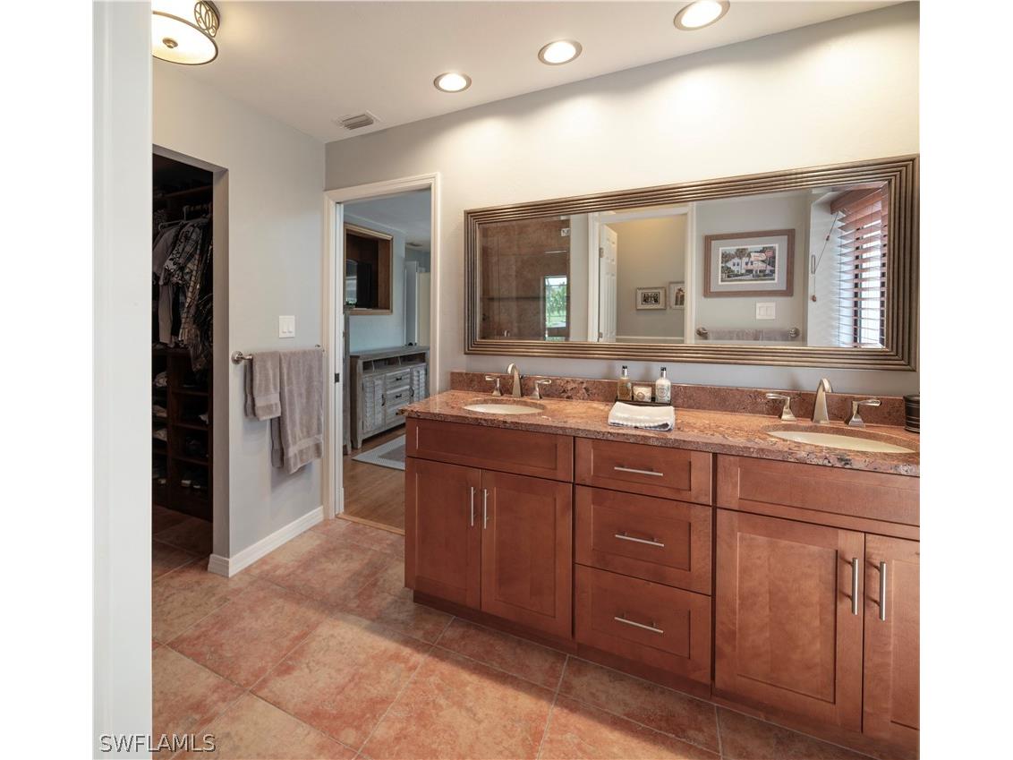 427 Torrey Pines Point Naples FL 34113 224037668 image23