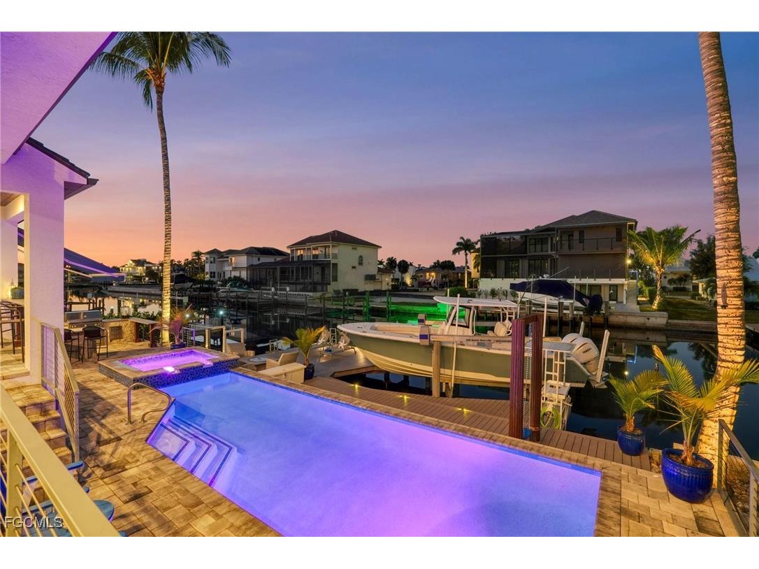 427 Willet Avenue Naples FL 34108 2025023455 image2