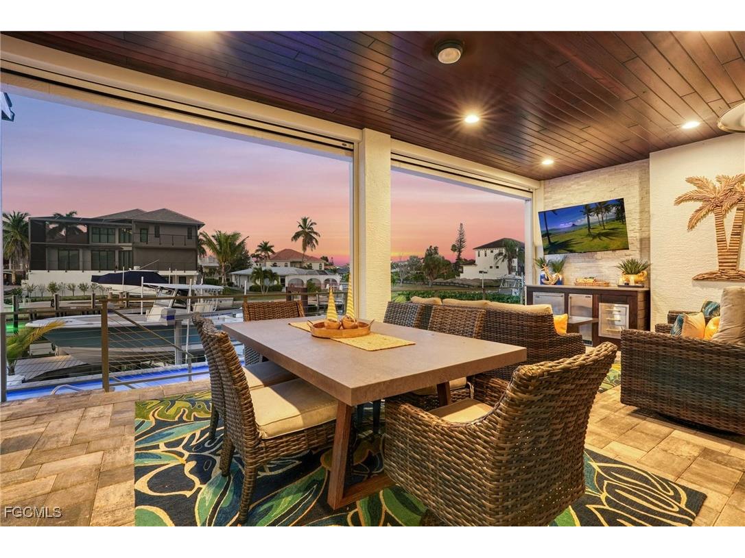427 Willet Avenue Naples FL 34108 2025023455 image5