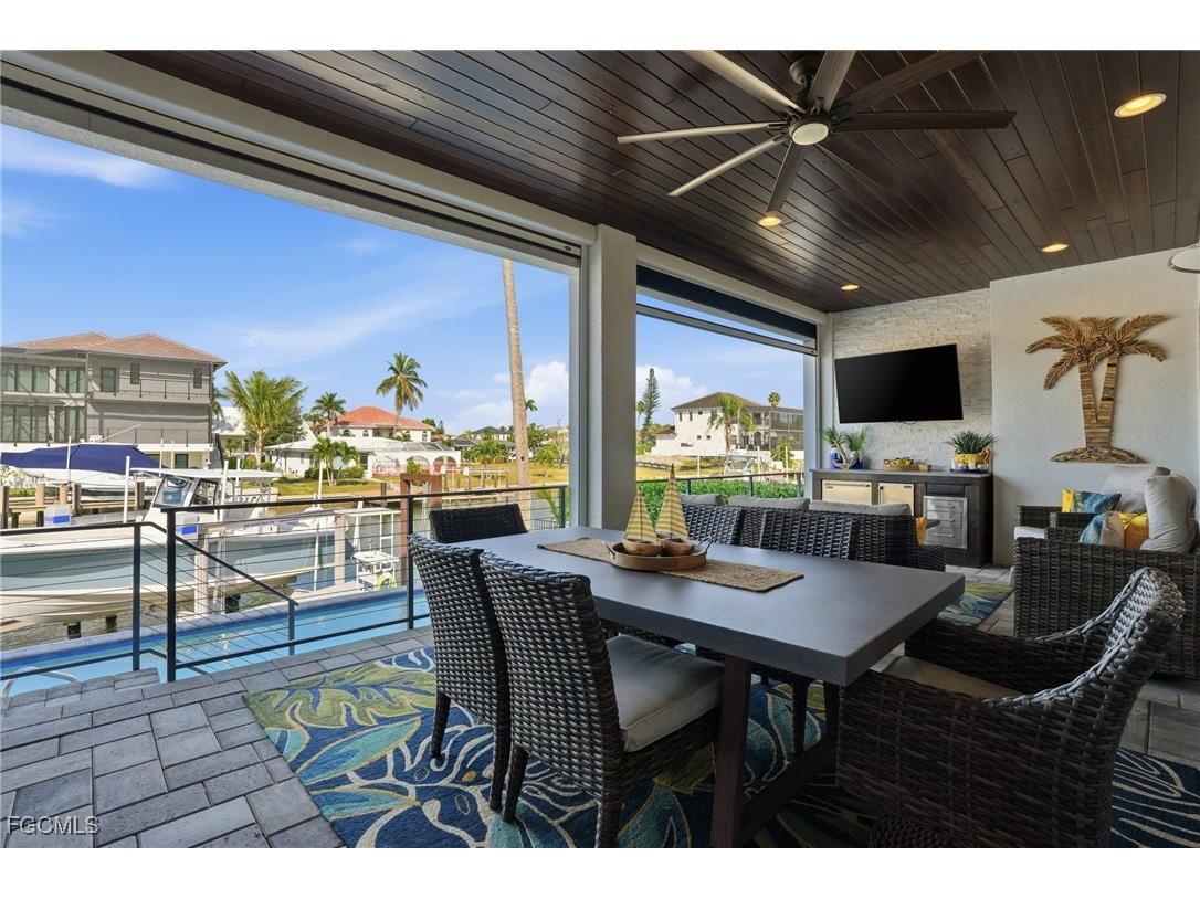 427 Willet Avenue Naples FL 34108 2025023455 image8