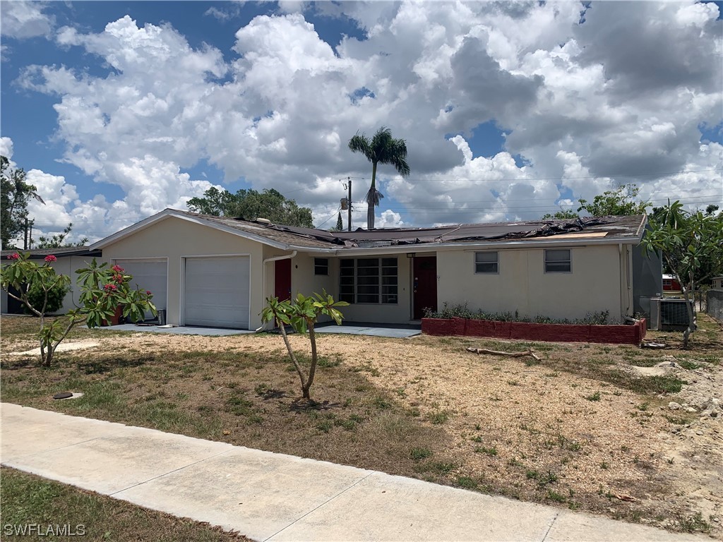 4271 Lagg Avenue Fort Myers FL 33901 223040134 image1