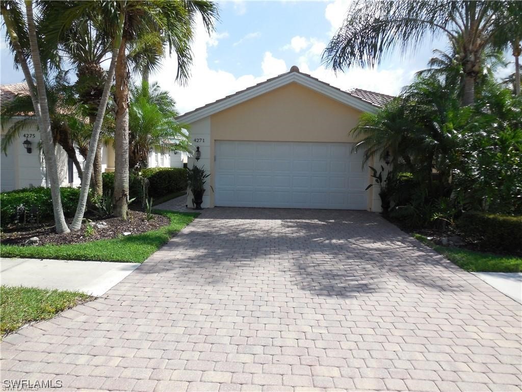 4271 Redonda Lane Naples FL 34119 223023368 image1