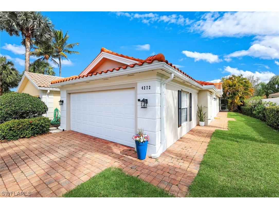 4272 Redonda Lane Naples FL 34119 226010349 image1