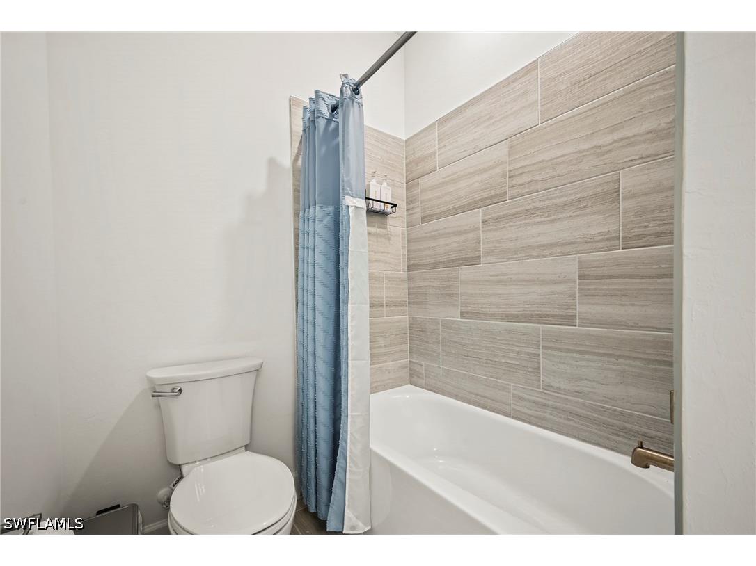4274 Sonoma Oaks Circle Naples FL 34119 226015590 image23