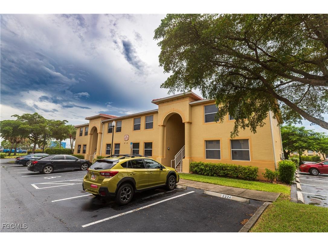 4275 Bellasol Circle #2223 Fort Myers FL 33916 2025004918 image2
