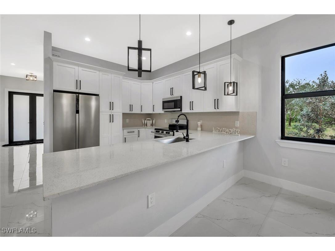 4276 72nd Avenue NE Naples FL 34120 225066876 image5