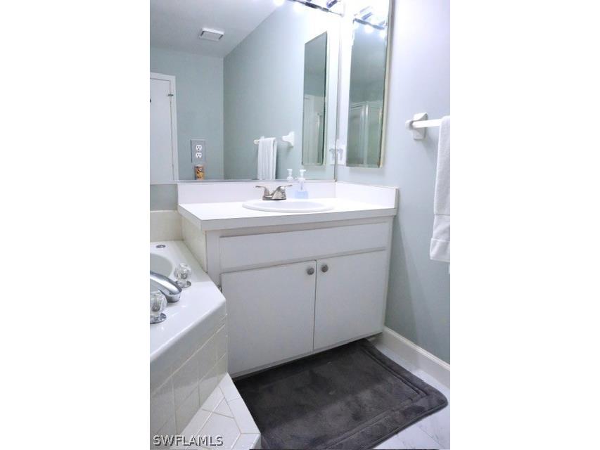 4276 Island Circle #A Fort Myers FL 33919 226010500 image10