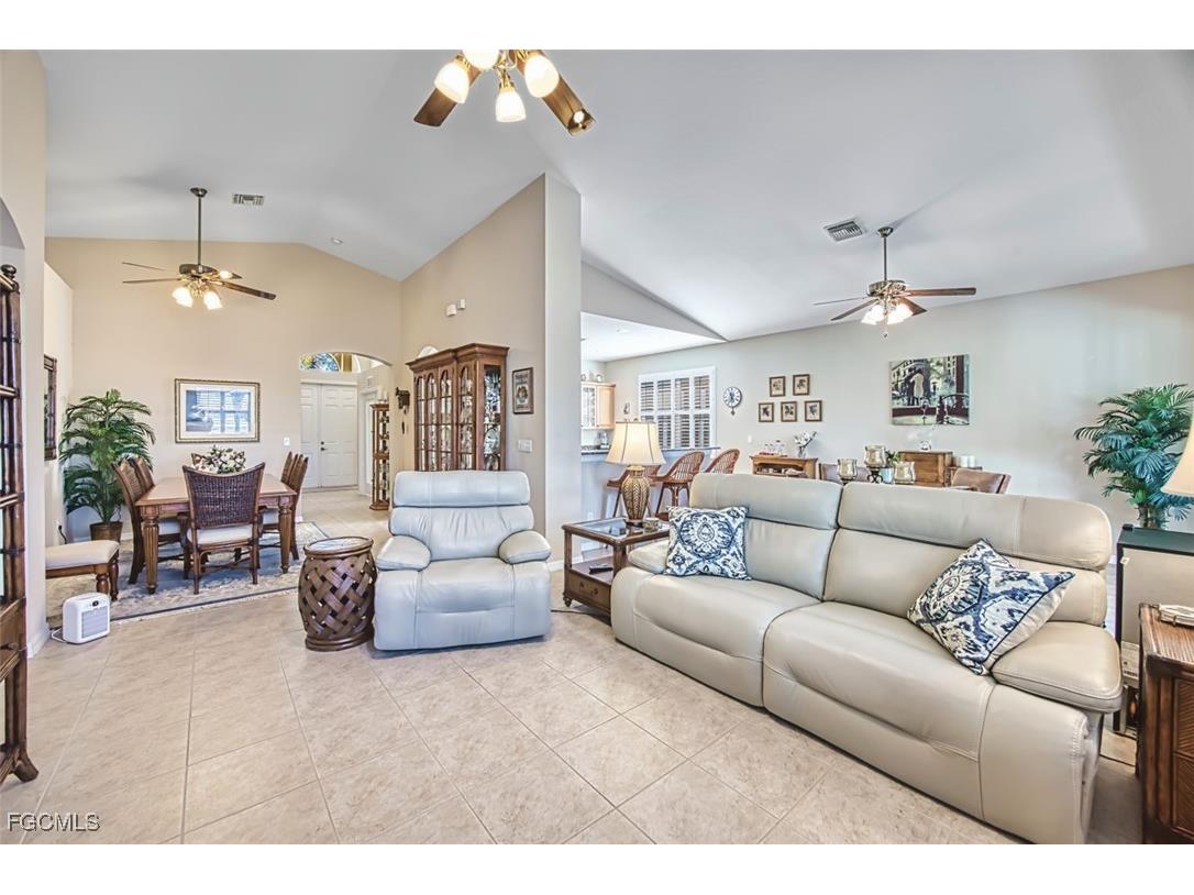 4276 River Bank Way Punta Gorda FL 33980 2025024211 image13