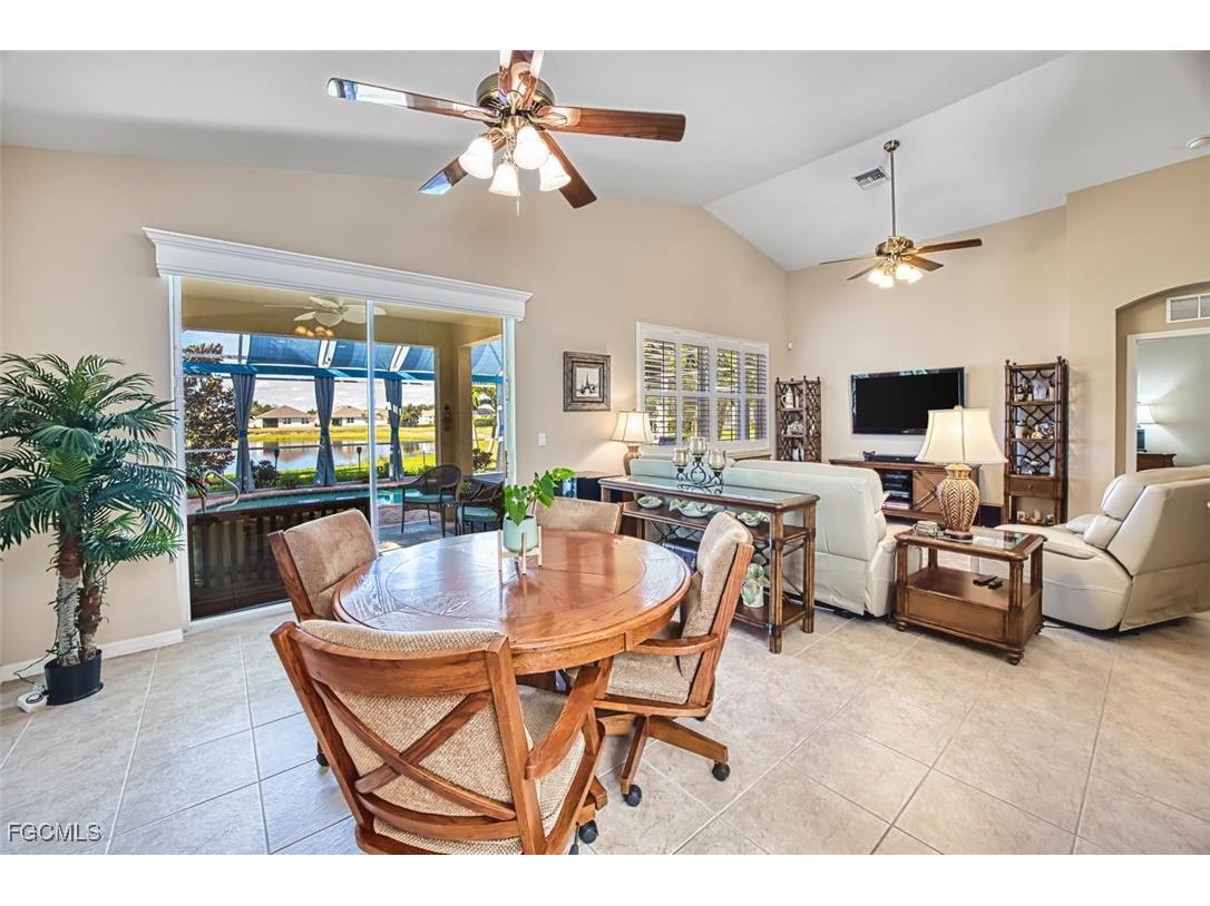 4276 River Bank Way Punta Gorda FL 33980 2025024211 image18