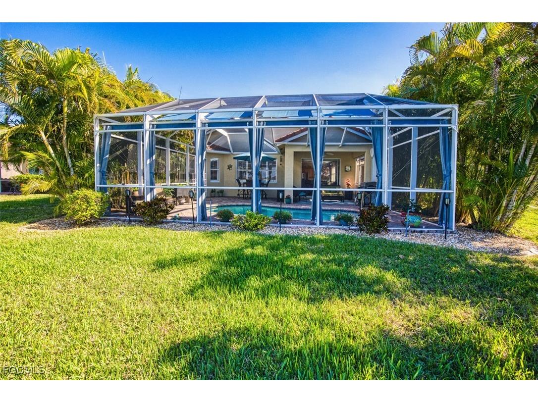 4276 River Bank Way Punta Gorda FL 33980 2025024211 image25