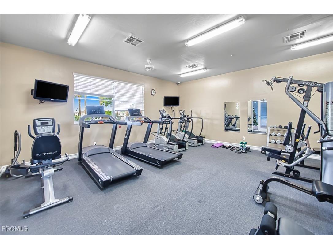 4276 River Bank Way Punta Gorda FL 33980 2025024211 image44