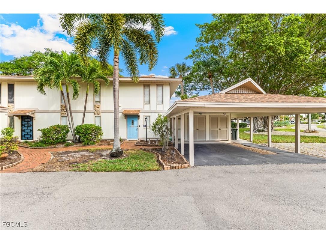 4277 Island Circle #1 Fort Myers FL 33919 2025024876 image2