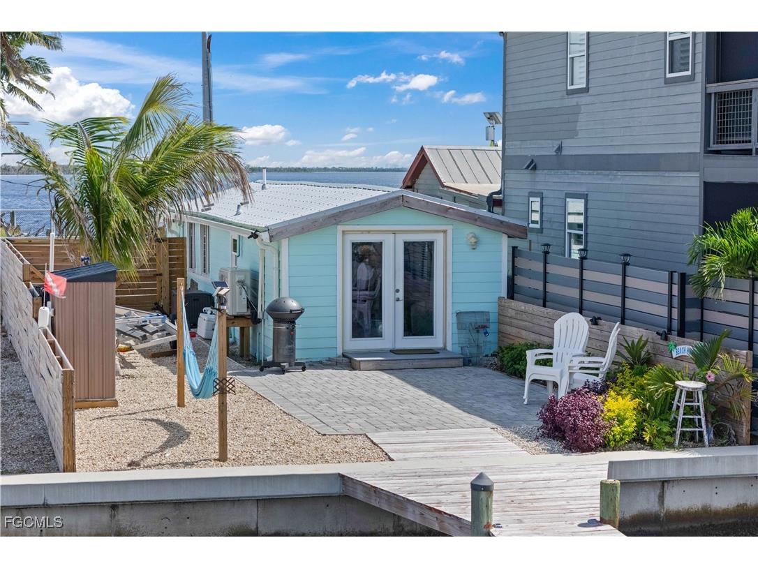 4278 Pine Island Road NW Matlacha FL 33993 2025012952 image10