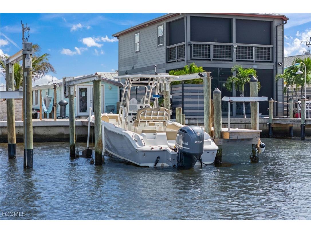 4278 Pine Island Road NW Matlacha FL 33993 2025012952 image11