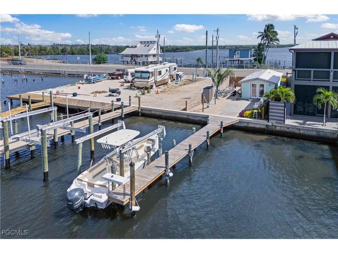 4278 Pine Island Road NW Matlacha FL 33993 2025012952 image15