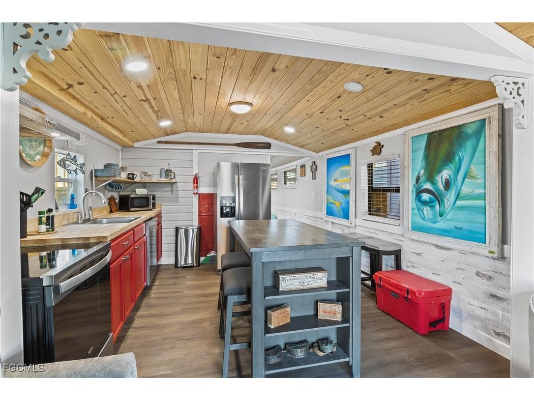 4278 Pine Island Road NW Matlacha FL 33993 2025012952 image22