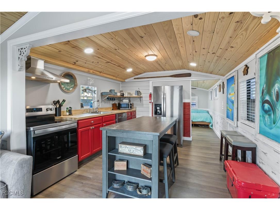 4278 Pine Island Road NW Matlacha FL 33993 2025012952 image25