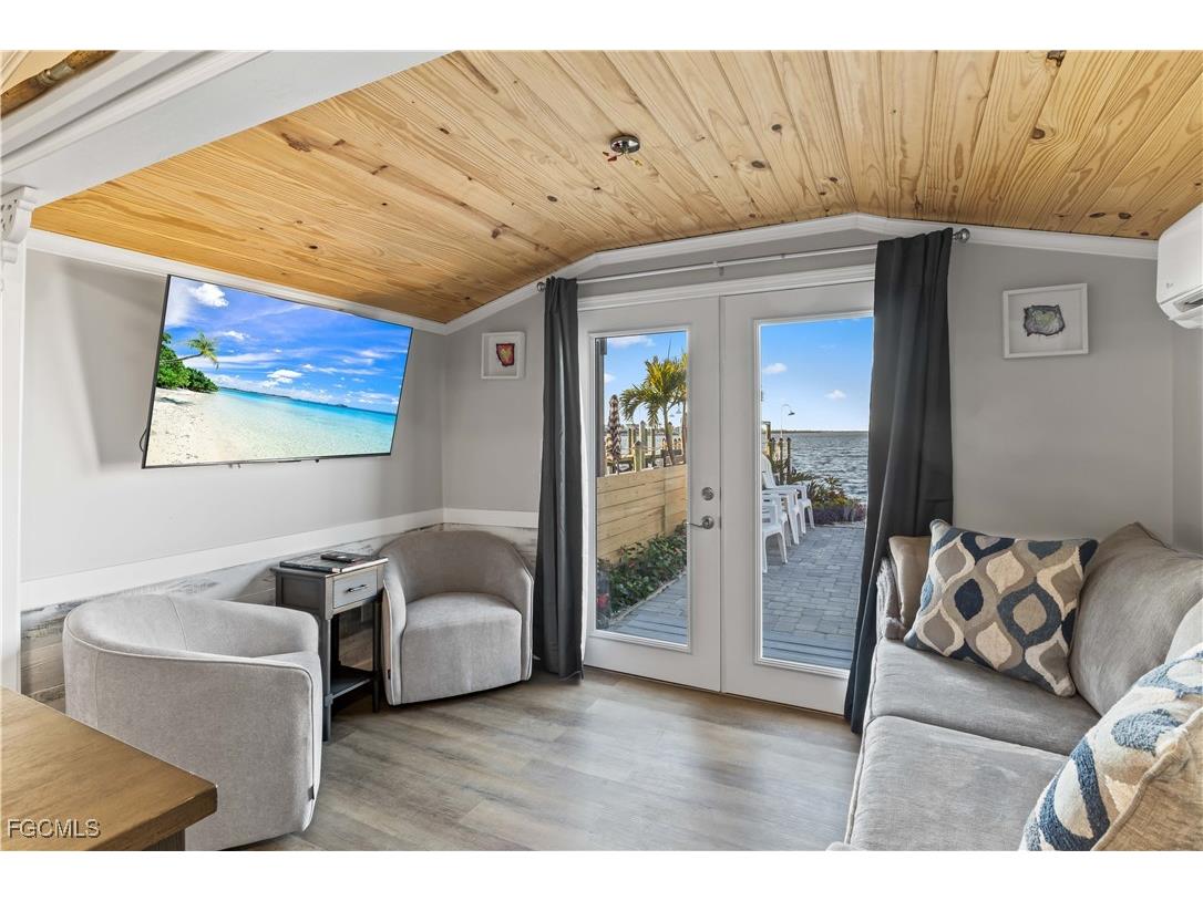 4278 Pine Island Road NW Matlacha FL 33993 2025012952 image27