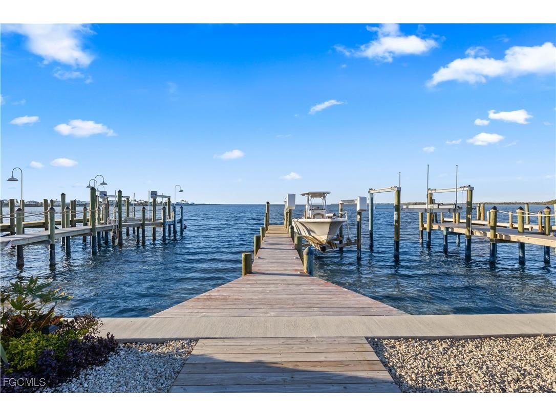 4278 Pine Island Road NW Matlacha FL 33993 2025012952 image3