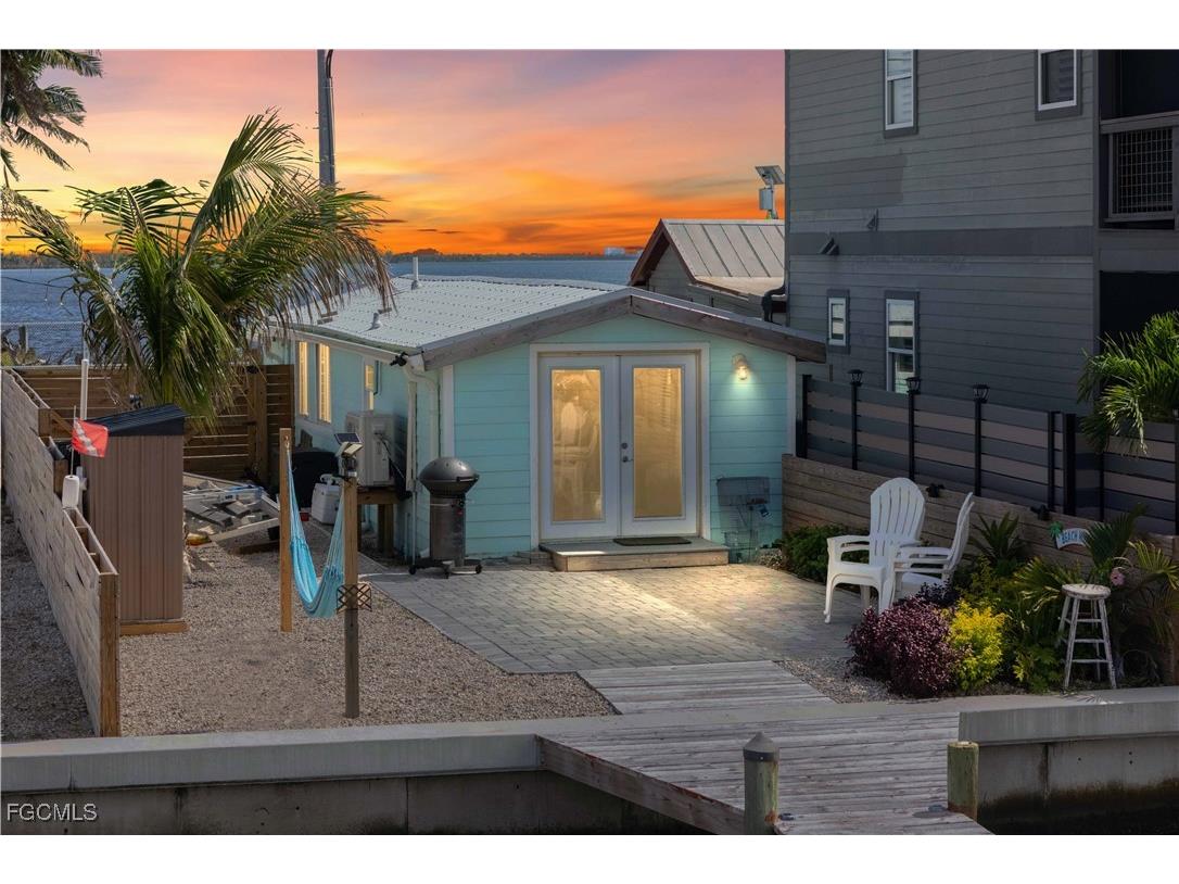 4278 Pine Island Road NW Matlacha FL 33993 2025012952 image4