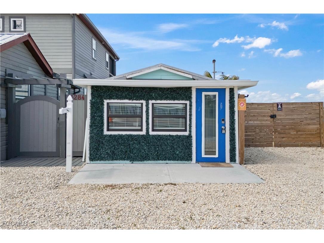 4278 Pine Island Road NW Matlacha FL 33993 2025012952 image9