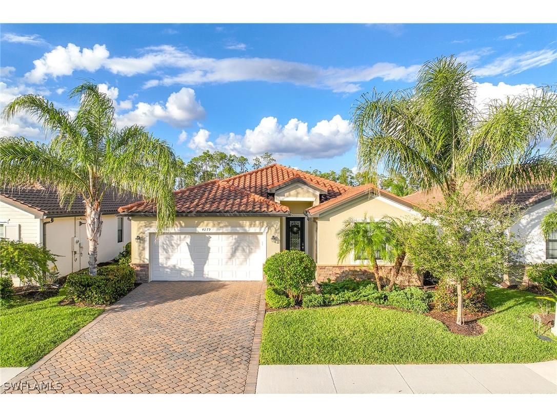 4279 Raffia Palm Circle Naples FL 34119 223000270 image1