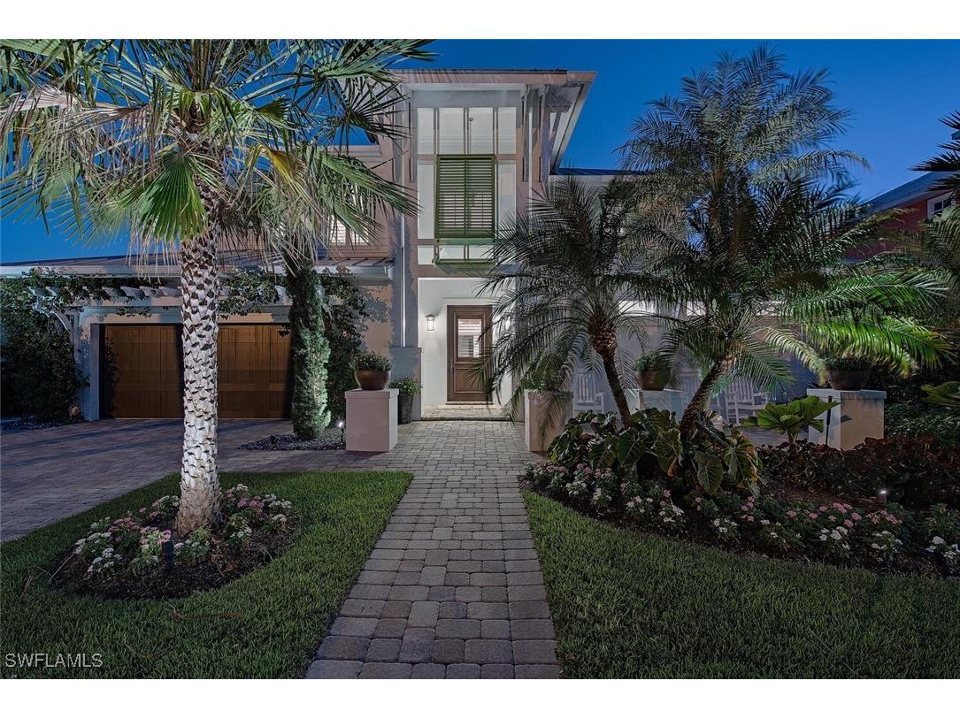 428 Central Avenue Naples FL 34102 224082389 image1
