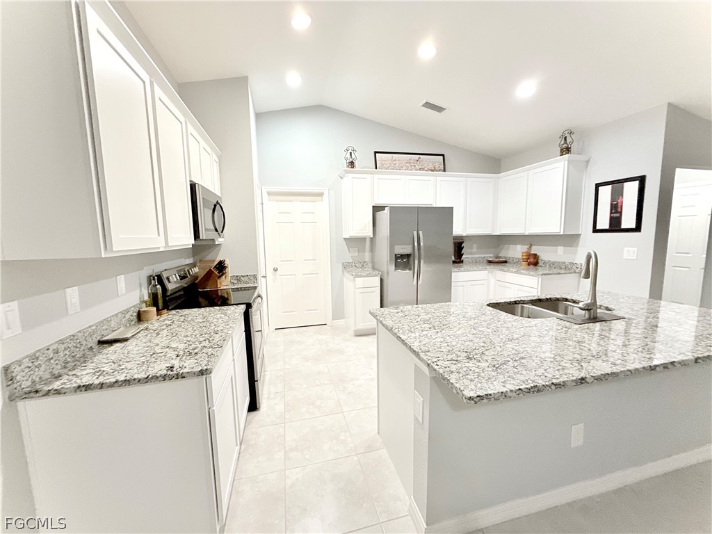 428 NW 13th Terrace Cape Coral FL 33993 2026006748 image7