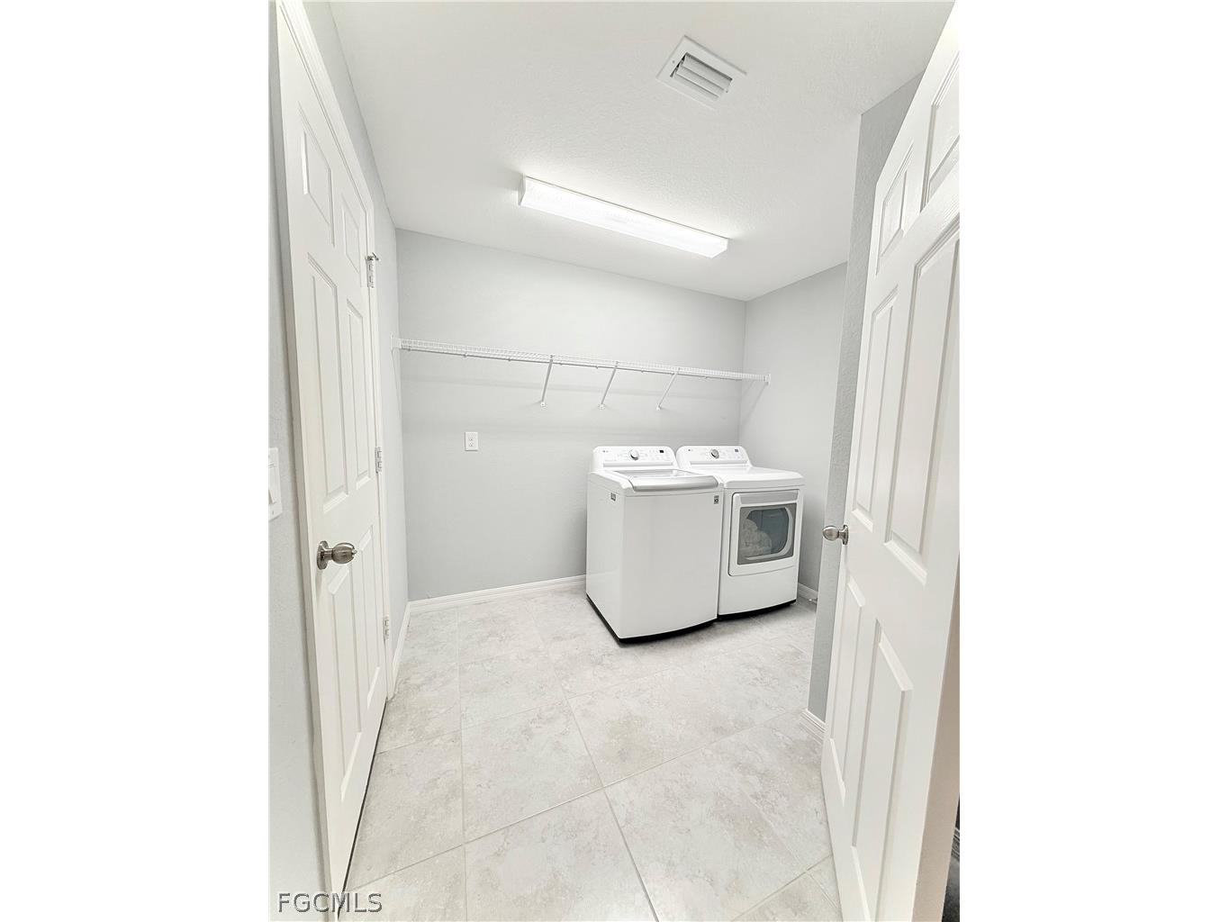 428 NW 13th Terrace Cape Coral FL 33993 2026006748 image9