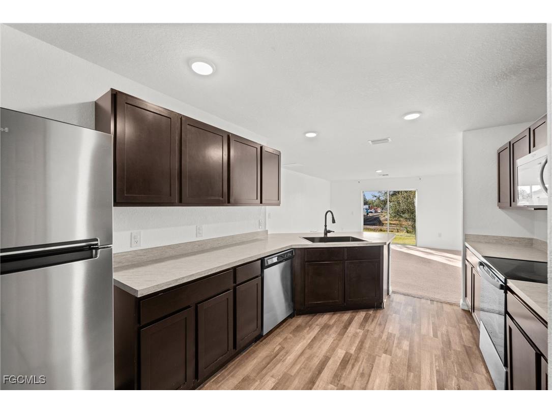 428 Piedmont Street Lehigh Acres FL 33974 2025024302 image3