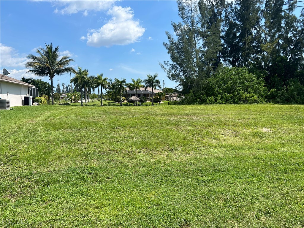 428 SE 13th Terrace Cape Coral FL 33990 2026002568 image4