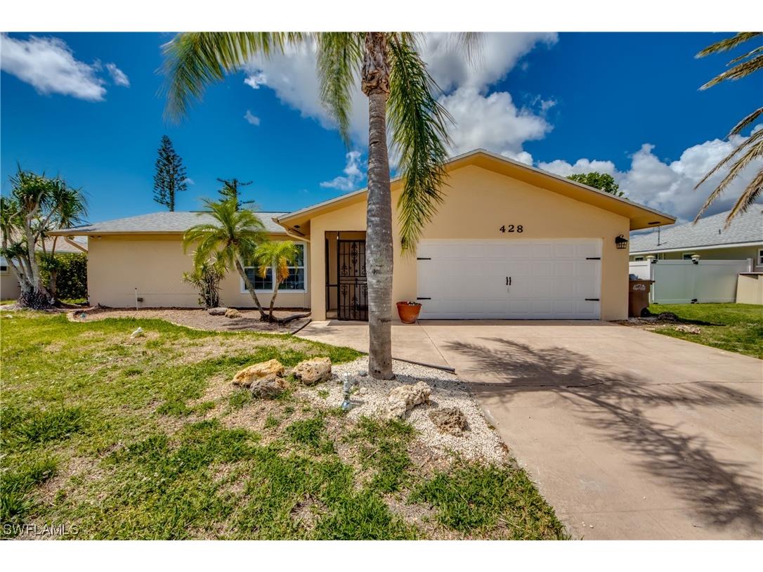 428 SW 33rd Terrace Cape Coral FL 33914 223042304 image1