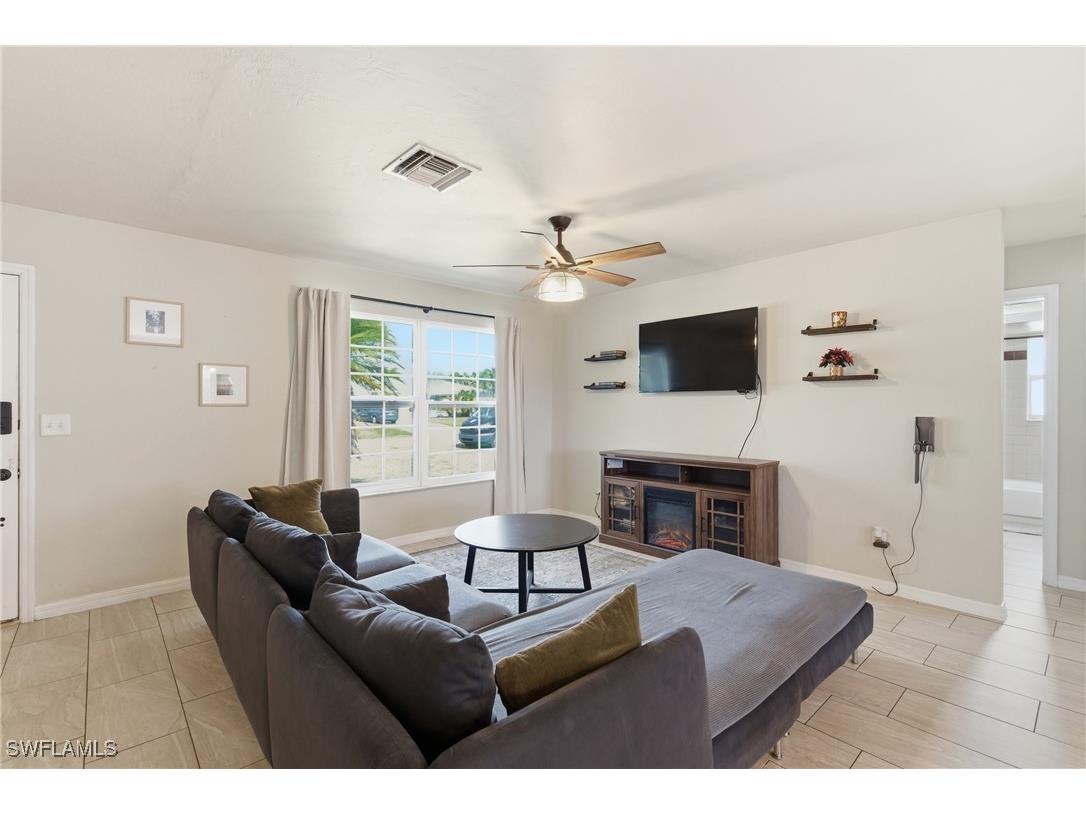 428 SW 33rd Terrace Cape Coral FL 33914 226005178 image10