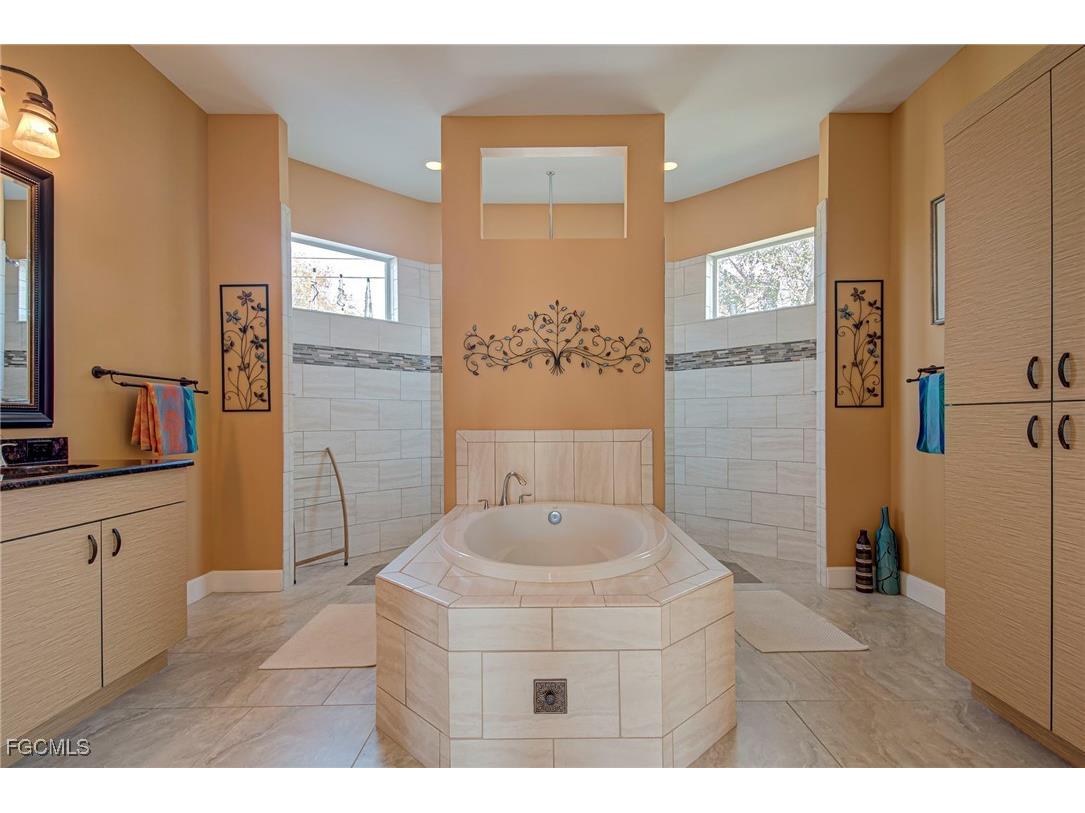 428 SW 35th Street Cape Coral FL 33914 2026001804 image21