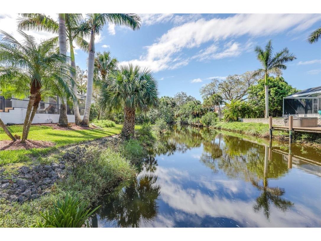 428 Sharwood Drive Naples FL 34110 2025021434 image36