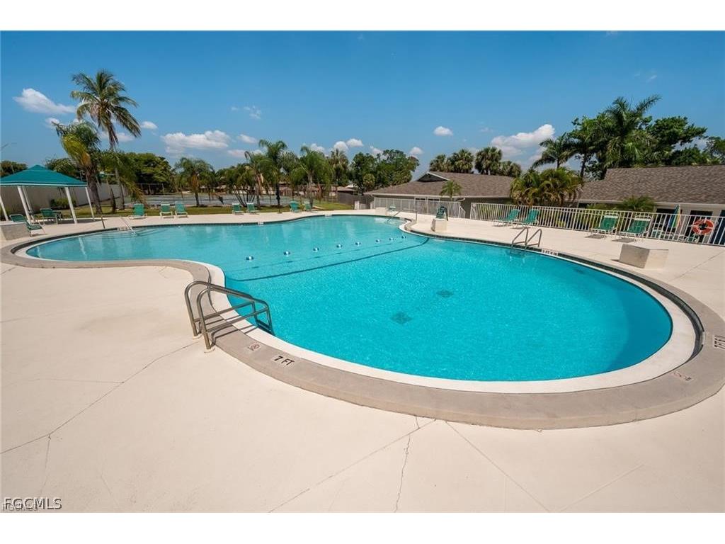 4280 Island Circle #C Fort Myers FL 33919 2026010406 image1