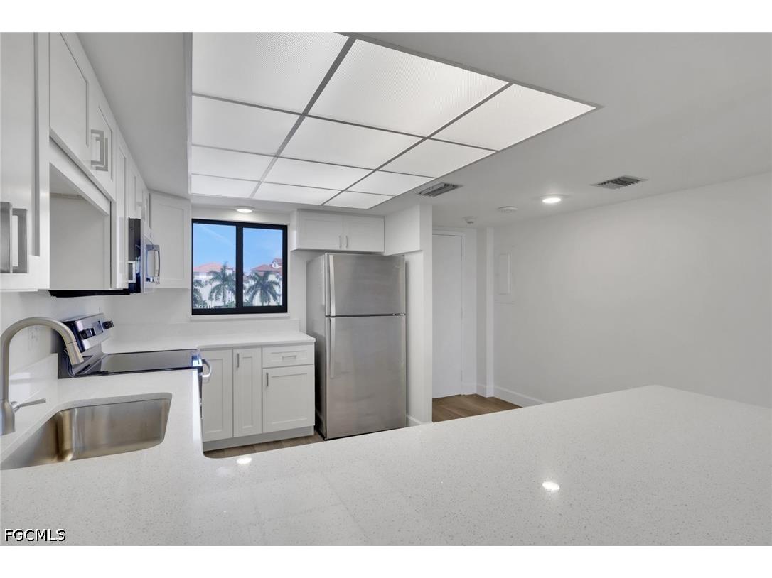 4280 SE 20th Place #402 Cape Coral FL 33904 2026017883 image7