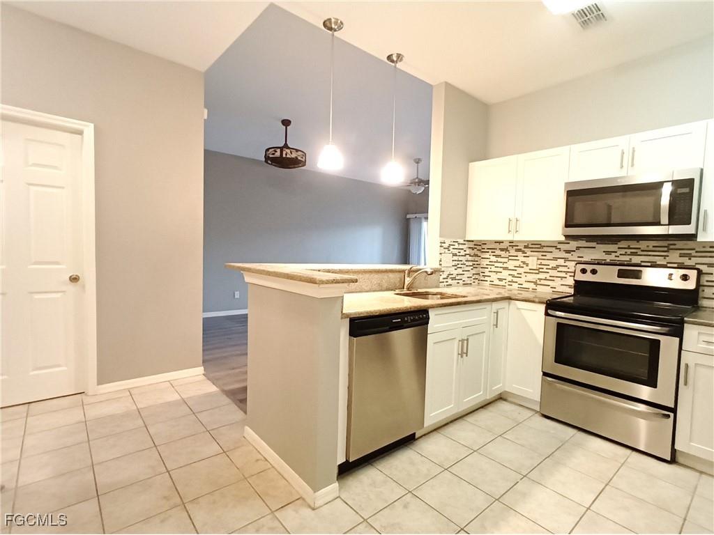 4281 Bellasol Circle #2323 Fort Myers FL 33916 2025009803 image6