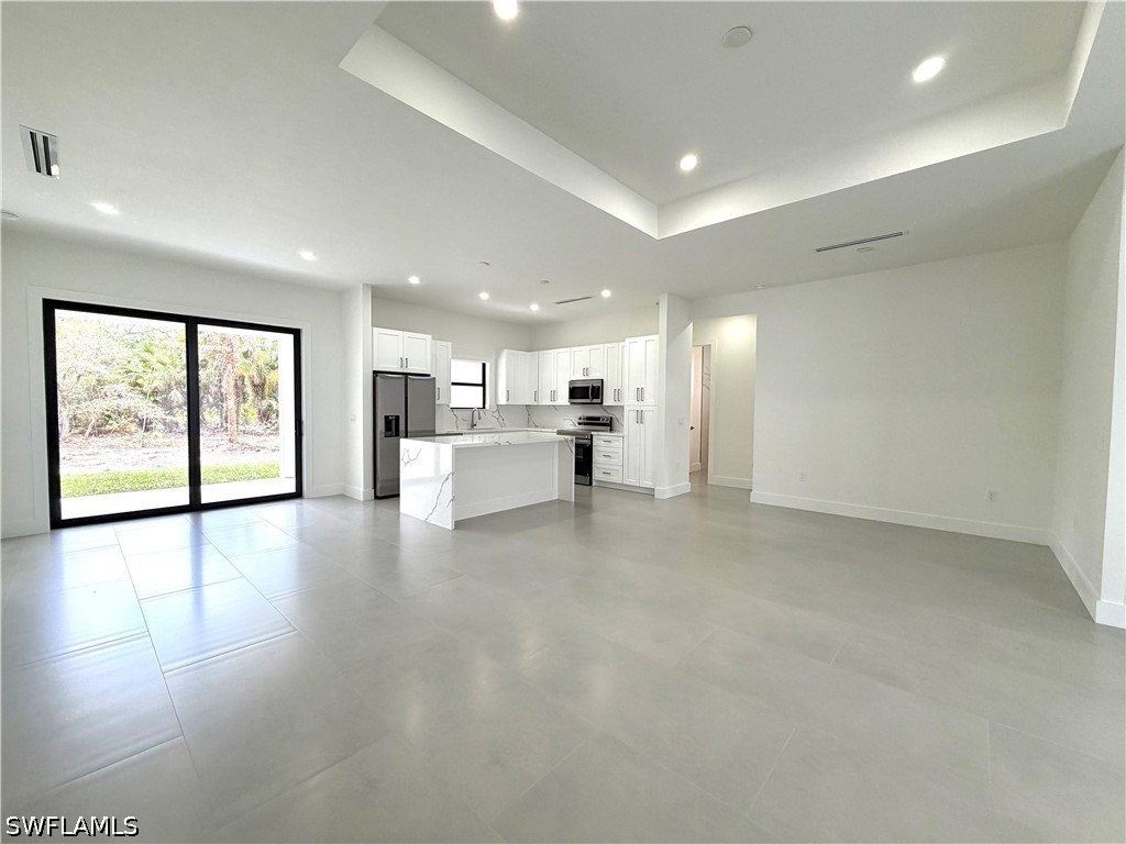 4283 10th Street NE Naples FL 34120 226016022 image3