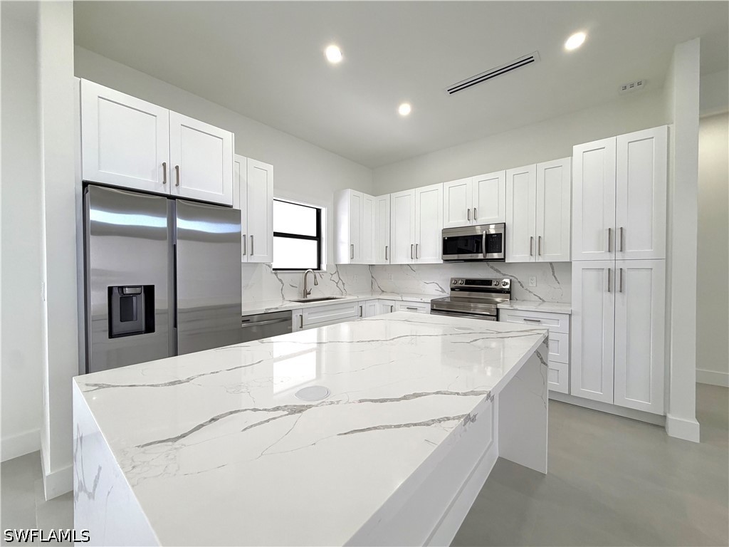 4283 10th Street NE Naples FL 34120 226016022 image5