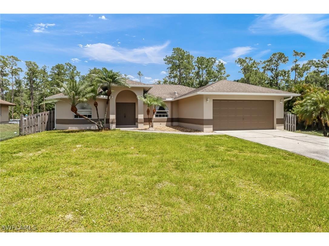 4285 47th Avenue NE Naples FL 34120 223093743 image1