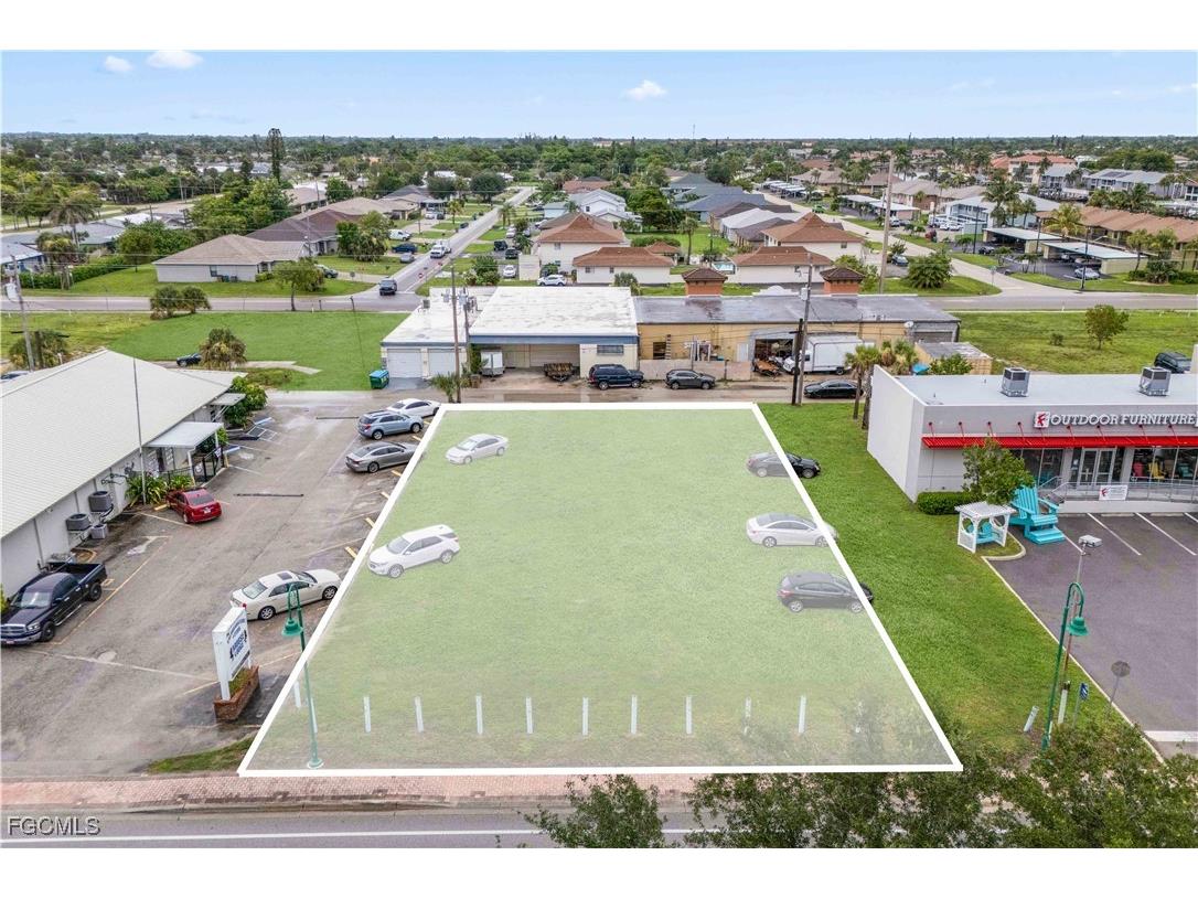 429 Cape Coral Parkway E Cape Coral FL 33904 225063347 image1